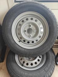 py&ouml;r&auml; 155/80 R13 500kg M+S